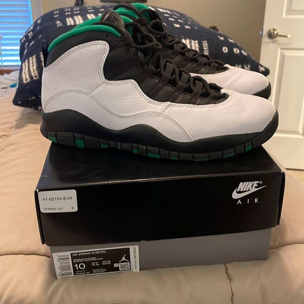 Air Jordan 10 Retro Seattle Size 10
